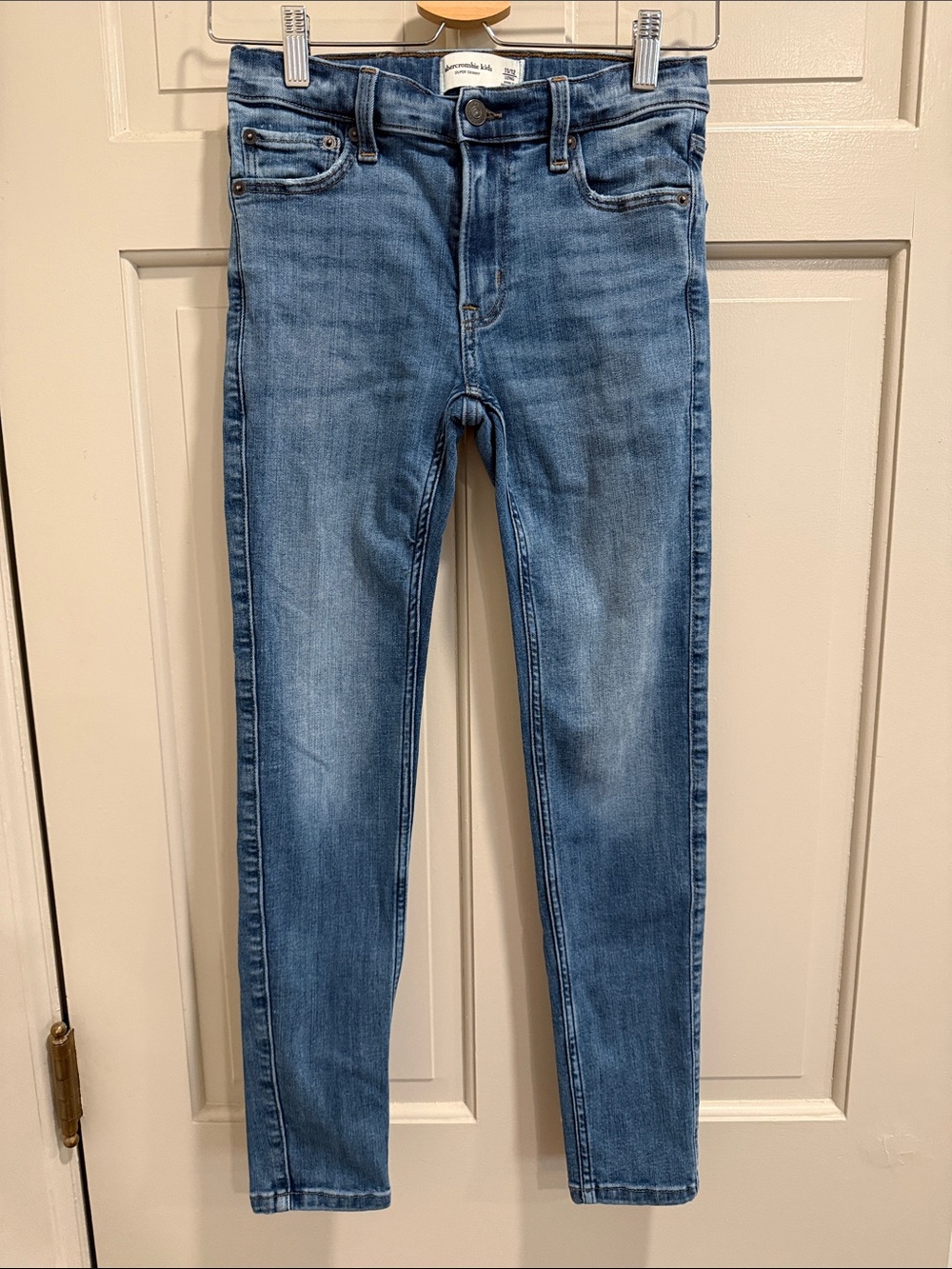 Abercrombie Kids Super Skinny Medium Wash Blue Jeans Size 11/12 Long